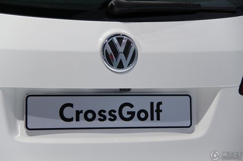 CROSS GOLF”車型標(biāo)識(shí)